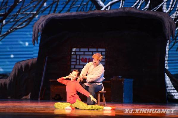 上海芭蕾舞团献艺边城