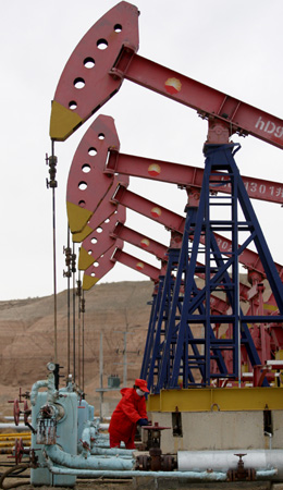 克拉玛依油田累计生产原油突破3亿吨