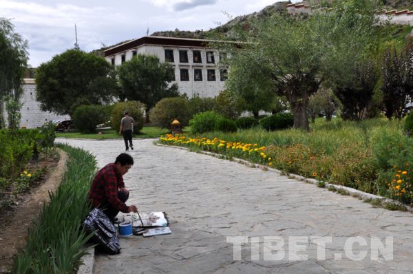 旅日画家八赴西藏 画不完藏地美好