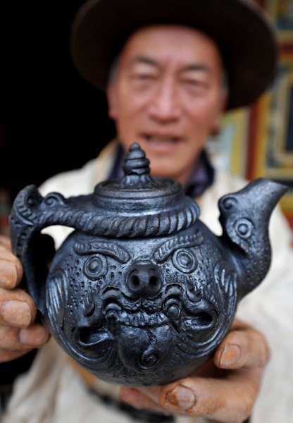 探访藏族黑陶烧制技艺传承人孙诺七林