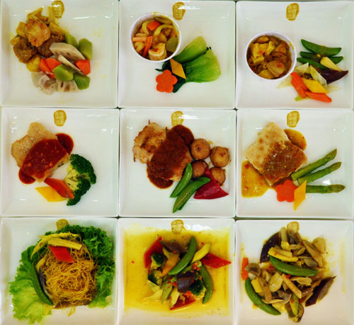 东航云南公司精心准备国际航班餐食服务南博会