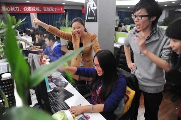 迎战网购的狂欢：实拍“光棍节”的杭州商家