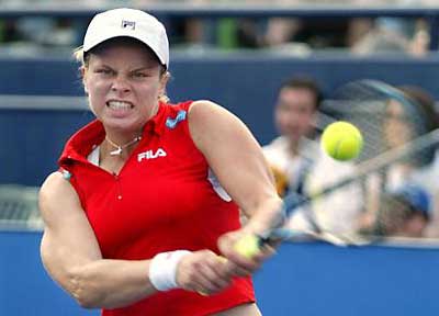 Clijsters wins 1st match as No. 1 player