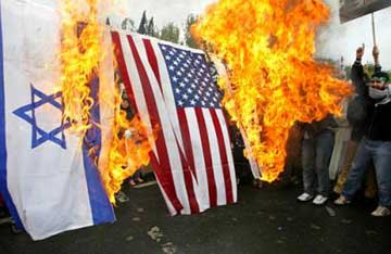 Turksih protesters against US and Israel