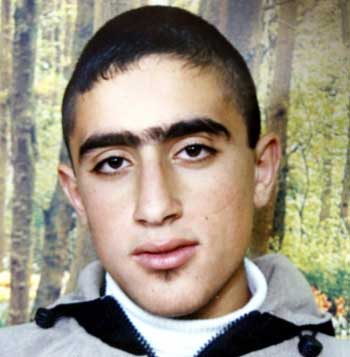 A family hand-out photograph shows Palestinian suicide bomber Aamer Alfar who blew hemself up in Tel Aviv, November 1, 2004. The Palestinian suicide bomber hit a bustling open-air market on Monday, killing three people in a show of force by militants three days after Yasser Arafat was airlifted to France for urgent medical treatment. [Reuters]