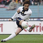 Italy striker Gilardino joins AC Milan.