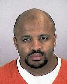 Opening its argument that Zacarias Moussaoui be executed, the US government asserted Monday that he "did his part as a loyal al-Qaida soldier" and caused the deaths of nearly 3,000 people by failing to tell what he knew of the Sept. 11, 2001, attacks.
