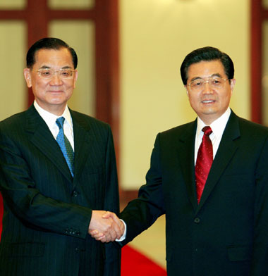 Hu meets with Lien Chan