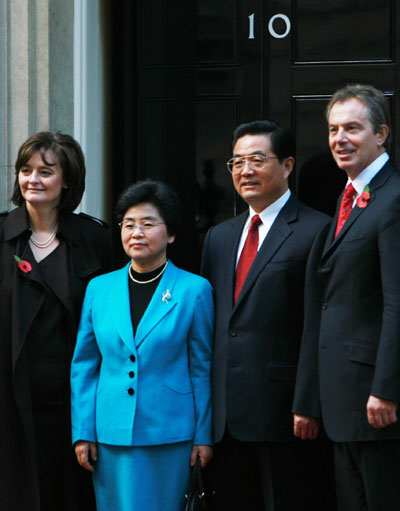 Hu, Blair meet in London