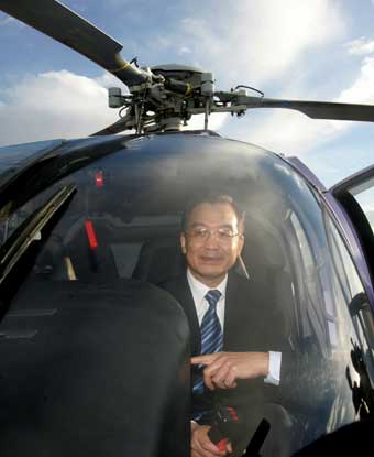 Wen tours Eurocopter industry plant