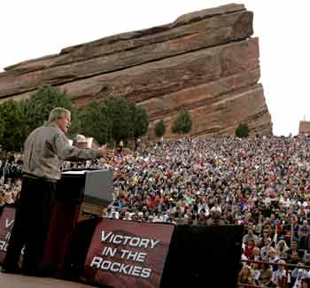 Bush, Kerry campaign in West before debate