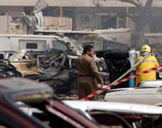 Saudis blame al Qaeda for suicide bomb