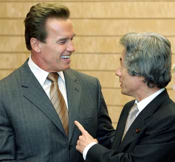 Arnold Schwarzenegger visits Japan on trade mission