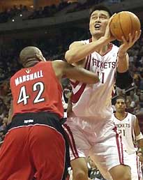 Yao's 40 boosts Rockets