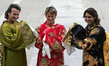 Spanish tennis players in Chinese royal attires