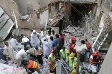 Earthquake kills 3,000 in South Asia