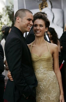 Pregnant Jessica Alba and baby's father engaged