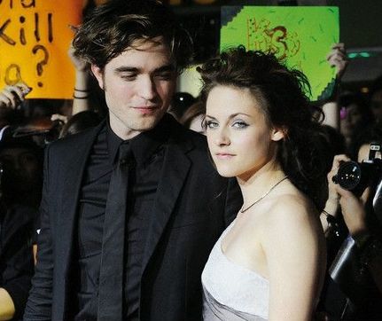 Kristen Stewart & Robert Pattinson moving in together?