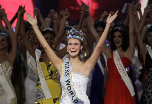 American beauty crowned Miss World 2010 in Sanya