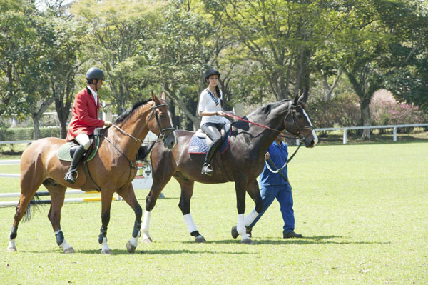 Miss Universe 2011 contestants play football in Sao Paulo