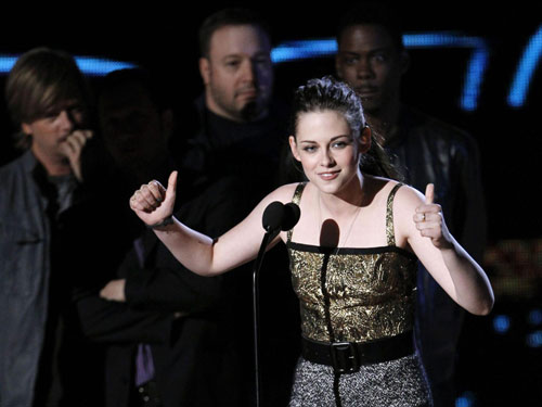 Kristen Stewart at 2010 MTV Movie Awards