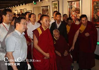 11th Panchen Lama visits Tibetan Thangka painting