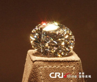 摩纳哥展出世上最美钻石 璀璨夺目熠熠生辉