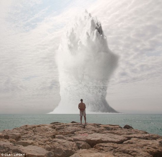 震撼！艺术家合成人类看核爆照片