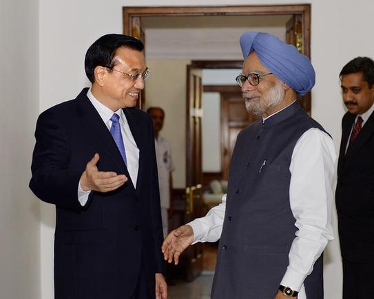 李克强与印度总理辛格小范围会见