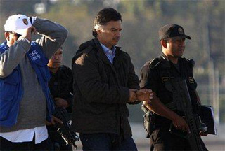 危地马拉前总统潜逃4天后遭逮捕 将被引渡美国受审