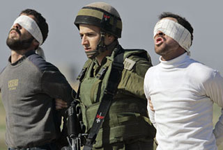 以色列借搜寻重要文件之名逮捕一批巴勒斯坦人