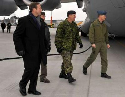 图：加拿大最大空军基地司令员被控谋杀及性侵犯
