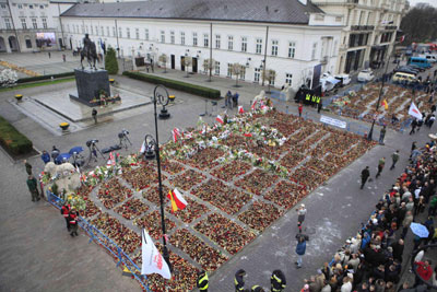 波兰总统墓地选址惹争议 遇难人数再变军方展开调查