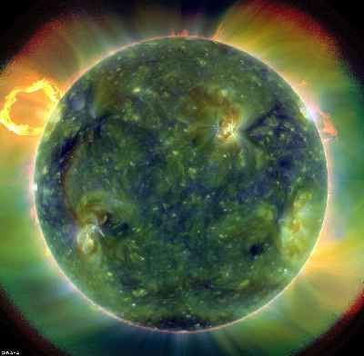 美国航空航天局公布新卫星拍摄的惊人太阳照片