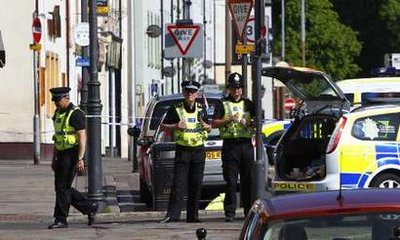 英国出租车司机驾车沿途枪杀路人打死12人