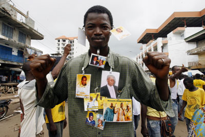 几内亚举行独立后首次自由大选 军政府承诺自由和公正