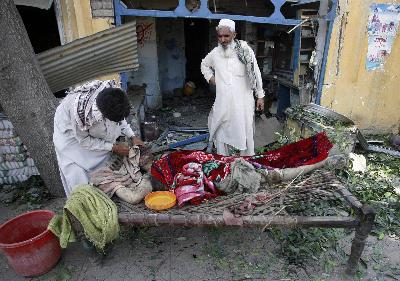 巴大爆炸致数百死伤 塔利班欲报复亲政府部落长老