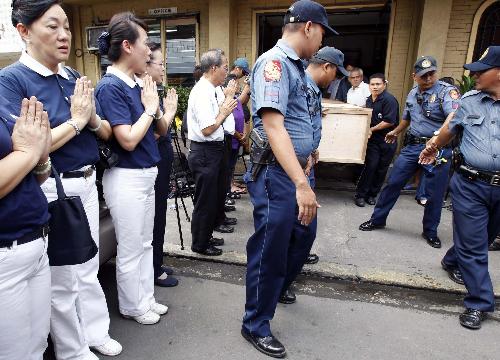 菲警方自称表现“不丢脸” 劫持现场成观光景点？