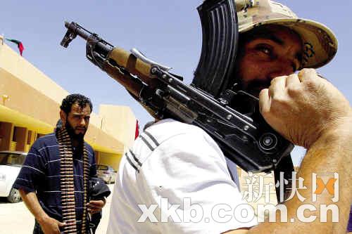 利比亚反对派兵临基克莱 卡扎菲首都失势(组图)