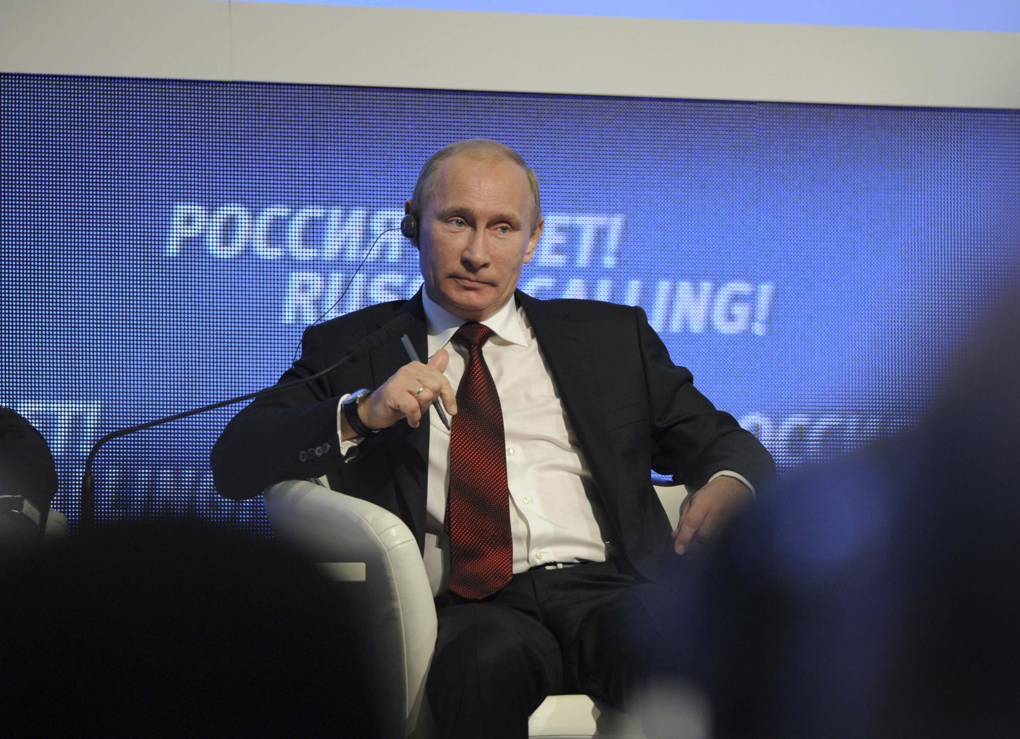 普京称俄不会出现新经济危机 潜水探宝被曝作假
