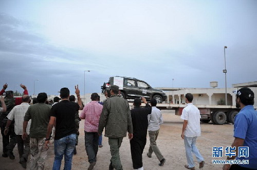 卡扎菲被秘葬沙漠 其次子赛义夫可能入境尼日尔