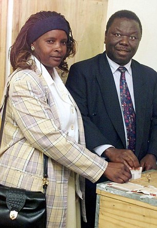 津巴布韦总理结婚12天“闪离” 称其婚姻是总统设计的阴谋