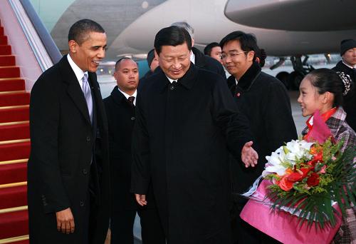 美国总统奥巴马乘专机飞抵北京 习近平前往迎接