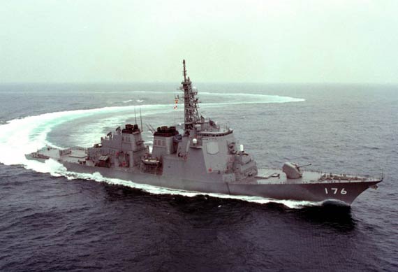 日本将首邀中国防长参观宙斯盾级驱逐舰