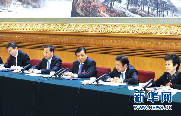 刘云山参加江苏代表团审议时强调：改革成为两会主旋律