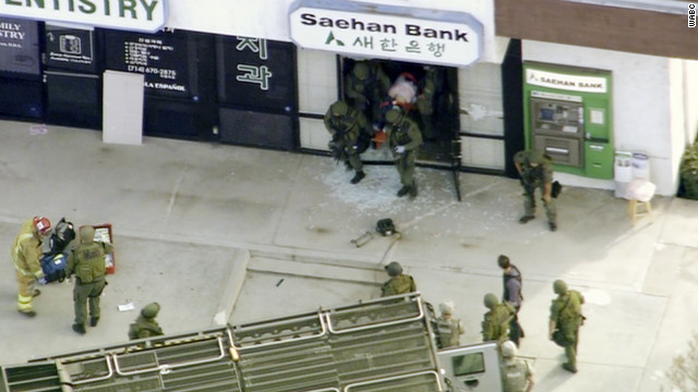 美国一银行发生持枪抢劫并挟持人质事件 嫌犯为亚裔