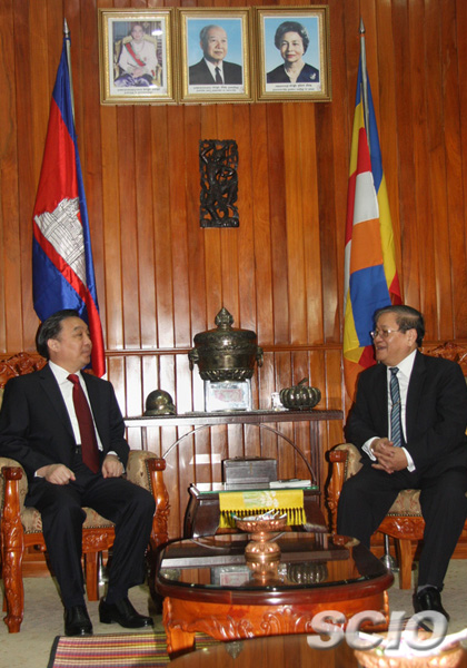 柬埔寨副首相索安会见国务院新闻办公室主任王晨