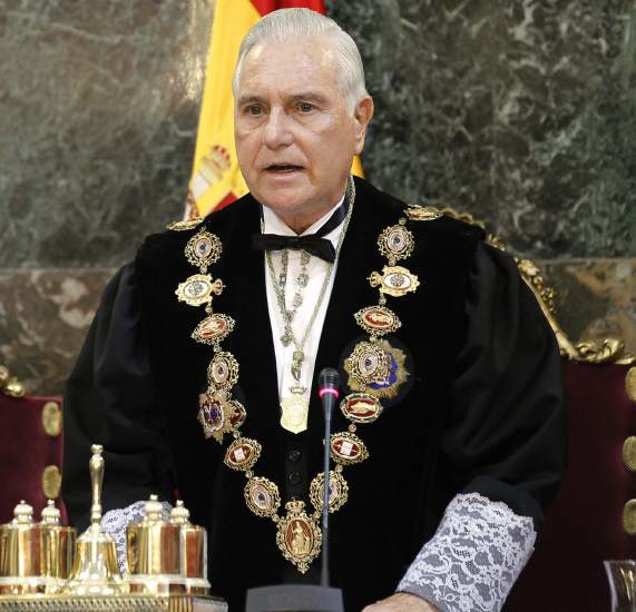 涉嫌滥用公款度奢华假期 西班牙最高法院院长重压下辞职
