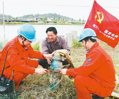 十年党员干部队伍建设成果丰厚——根基更坚实 骨干更健硕（辉煌·十年）