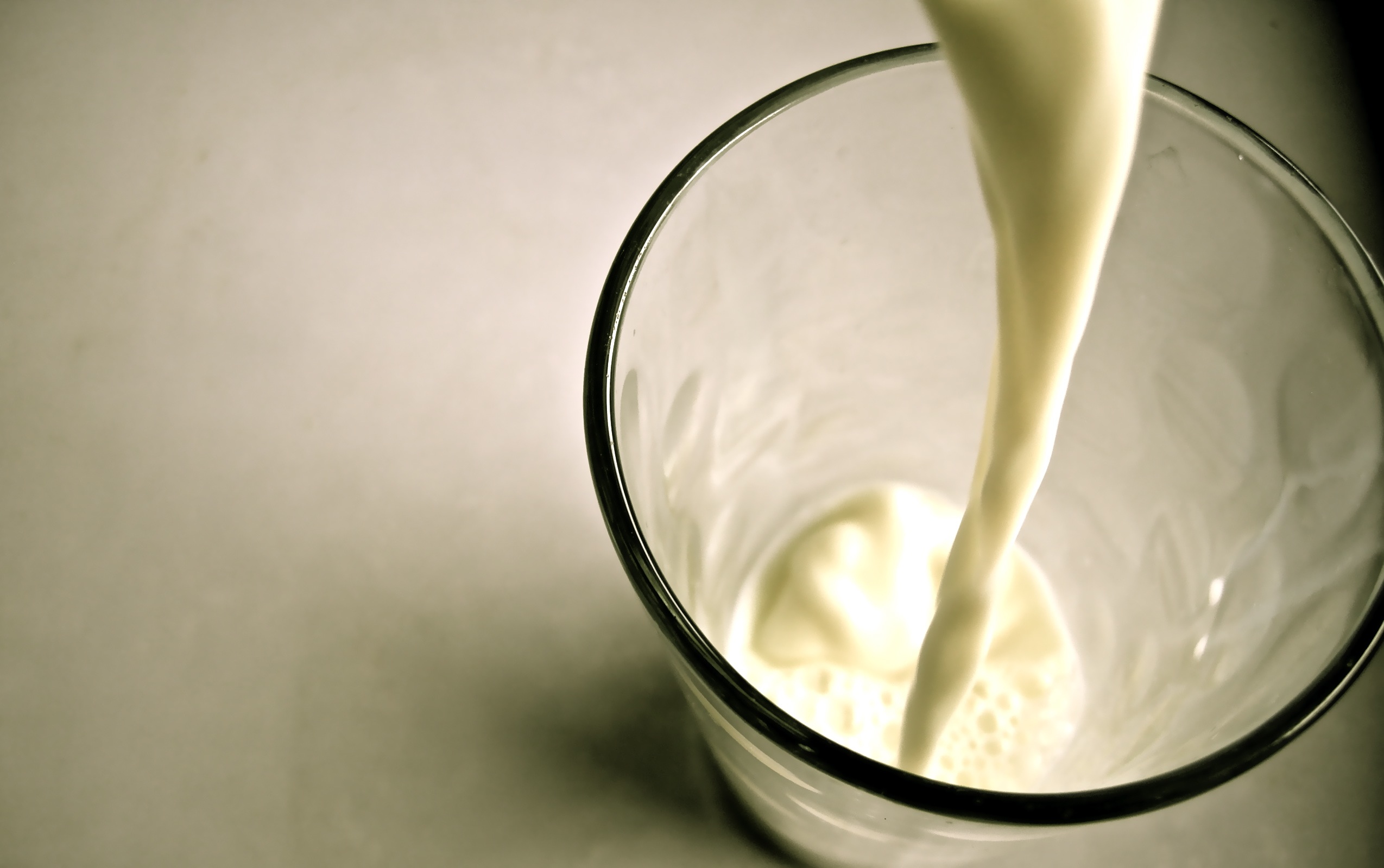 新西兰奶粉被曝“含毒” 中国暂未受影响